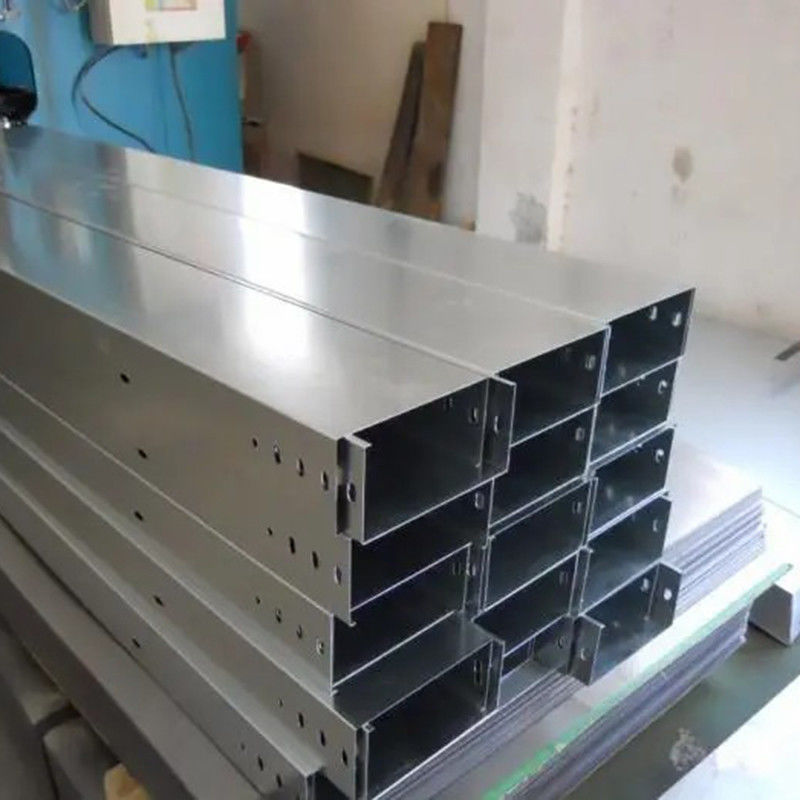 200 kg/m3 vassoio per cavi metallici